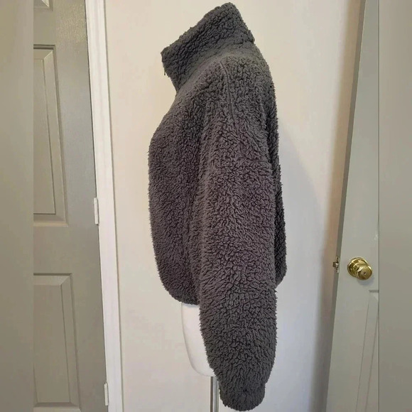 Urban Outfitters Willow Fuzzy Charcoal Drawstring Teddy Zipper Sherpa Jacket(M) - Picture 6 of 13